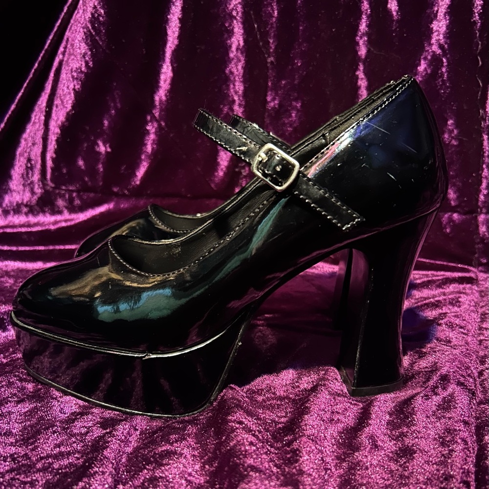 Funtasma Shiny Black Mary Jane Heels - Picture 1 of 4